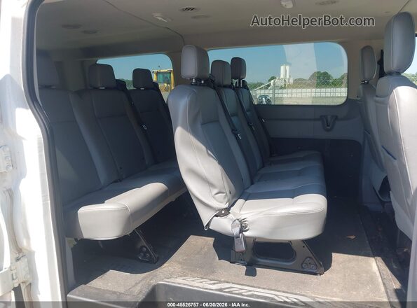 1FMZK1ZM8JKB35984 2018 FORD TRANSIT-150 White VIN կոդի պիտակի տեսք