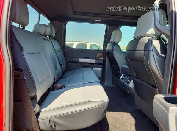 1FT6W1EV0NWG02999 2022 FORD F150 Красный Вид задних сидений