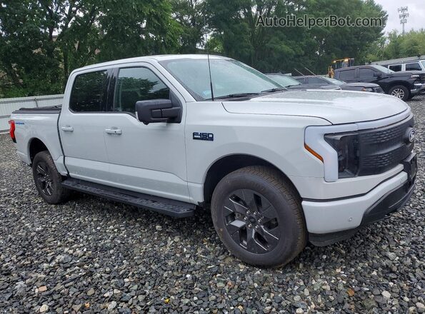 1FT6W3L73RWG04977 2024 FORD F150 White Передня права чверть