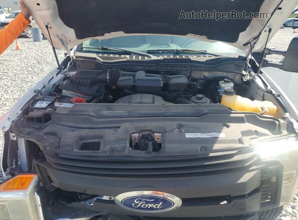 1FT7W2A61HED76376 2017 FORD F250 White Սալոնի հետևի տեսք