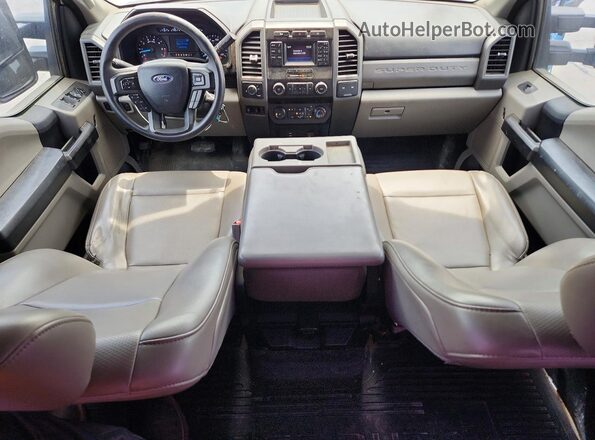 1FT7W2A64KEE32785 2019 FORD F250 White Widok deski rozdzielczej