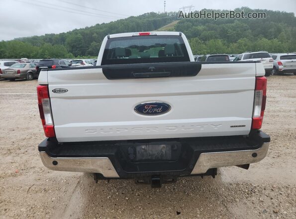 1FT7W2B60KEC99859 2019 FORD F250 White Widok naklejki z numerem VIN