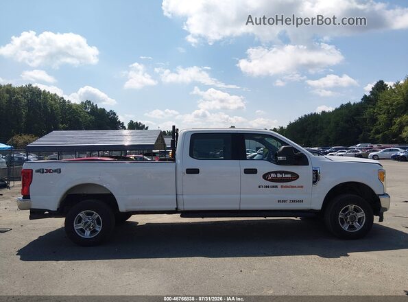 1FT7W2B62HED36466 2017 FORD F-250 Белый Вид задней части салона