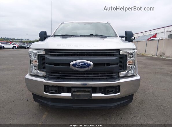 1FT7W2B62JEC48717 2018 FORD F-250 Silver Widok zestawu wskaźników