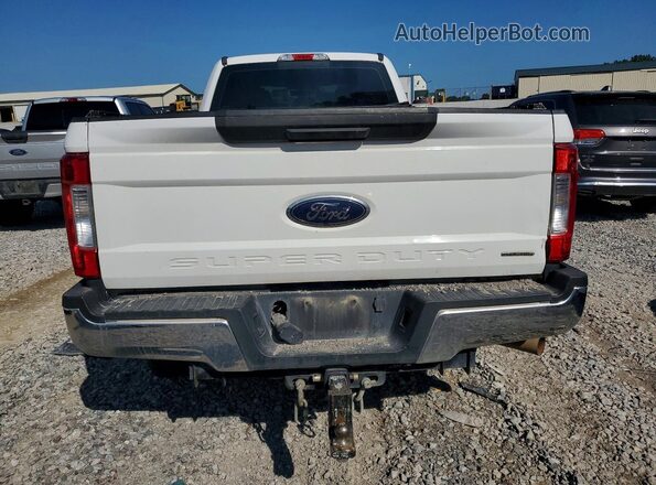 1FT7W2B64HEE60982 2017 FORD F250 White Widok z tyłu