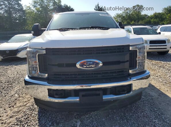 1FT7W2B64HEE60982 2017 FORD F250 White Widok z przodu
