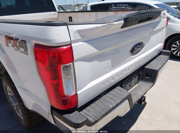 1FT7W2B64HEE81461 2017 FORD F-250 White Вид спереду