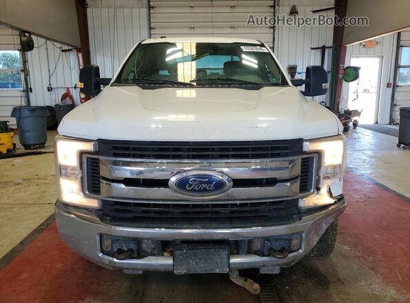 1FT7W2B64JEC08848 2018 FORD F250 White Դիմացի տեսք