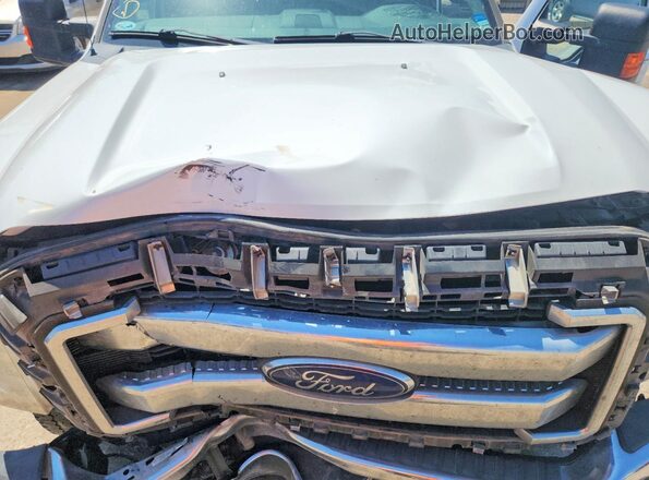1FT7W2B65GEB29391 2016 FORD F250 White Widok wnętrza z tyłu