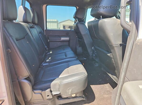 1FT7W2B65GEB29391 2016 FORD F250 White Widok tylnych siedzeń