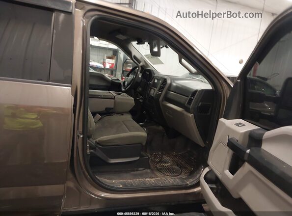 1FT7W2B65HED63502 2017 FORD F-250 Brown Vista interior delantera