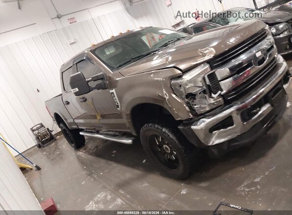 1FT7W2B65HED63502 2017 FORD F-250 Brown Vista interior trasera