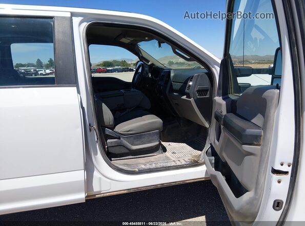 1FT7W2B65KEE92704 2019 FORD F-250 Белый Вид салона спереди