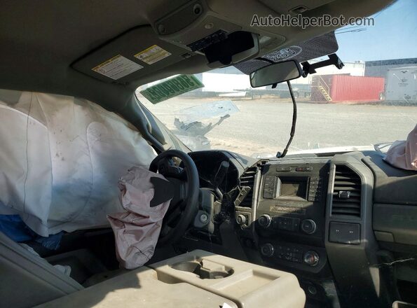 1FT7W2B66KEG45249 2019 FORD F250 White Widok zestawu wskaźników