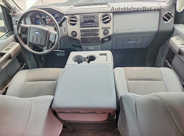 1FT7W2B67GEB24144 2016 FORD F250 Серебряный Вид панели приборов