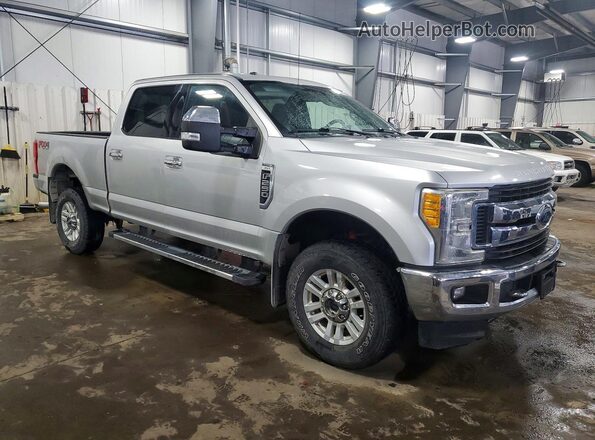 1FT7W2B67HED95948 2017 FORD F250 Silver Передня права чверть