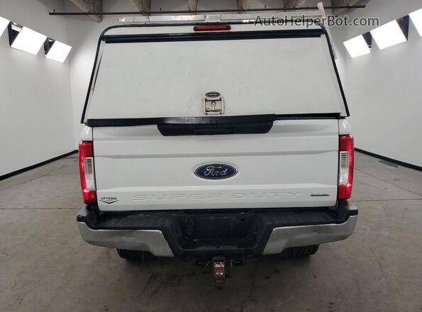 1FT7W2B67HEE00002 2017 FORD F250 White 