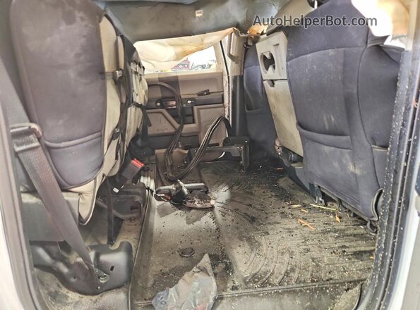 1FT7W2B67NEE41676 2022 FORD F250 White Vista de los asientos traseros