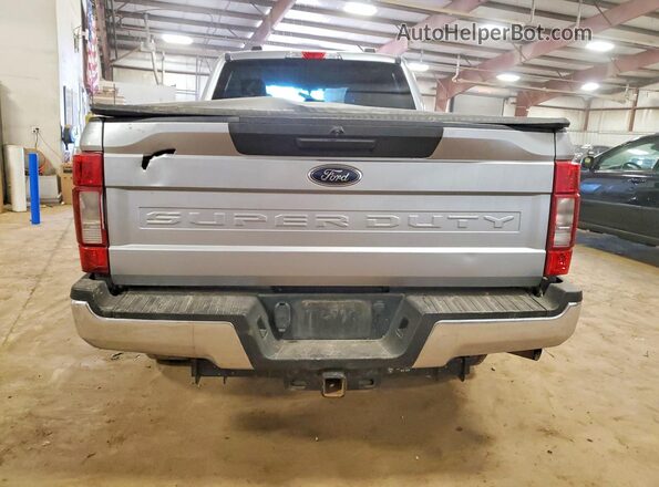 1FT7W2B69NEF06365 2022 FORD F250 Silver Вид ззаду