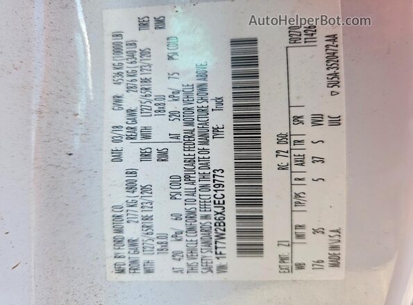 1FT7W2B6XJEC19773 2018 FORD F-250 Белый Вид подкапотного пространства