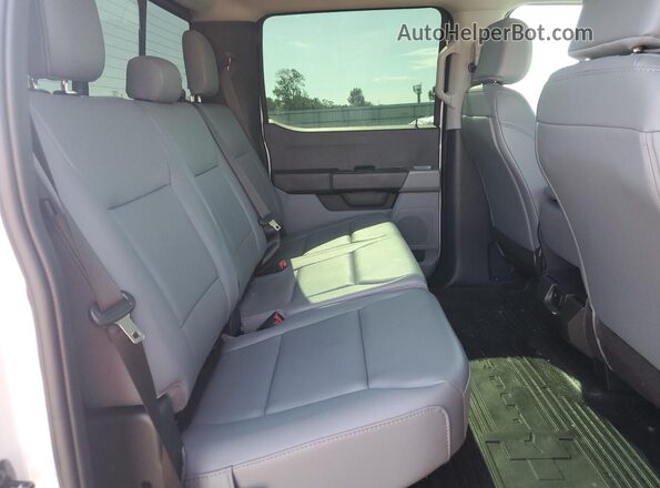 1FT7W2BA3SEC01928 2025 FORD F250 White Vista de los asientos traseros