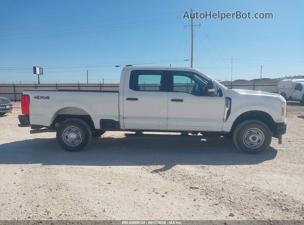 1FT7W2BA5TEC72226 2026 FORD F-250 White უკანა სალონის ხედი