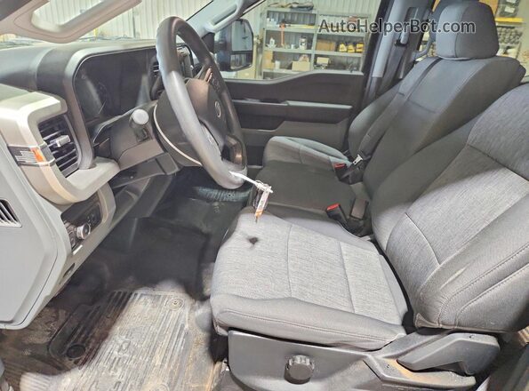 1FT7W2BA8PEC60500 2023 FORD F250 Black Вид салону спереду