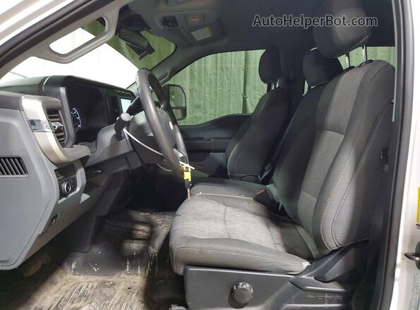 1FT7W2BA9PEE21761 2023 FORD F250 Белый Вид салона спереди