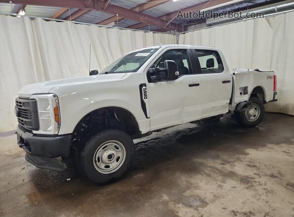 1FT7W2BA9TED50104 2026 FORD F250 White Панорамний вид салону 360°