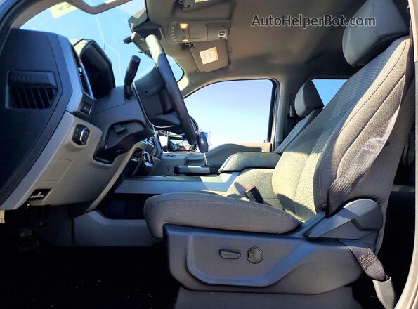 1FT7W2BN6NEF95609 2022 FORD F250 Gray Front interior view