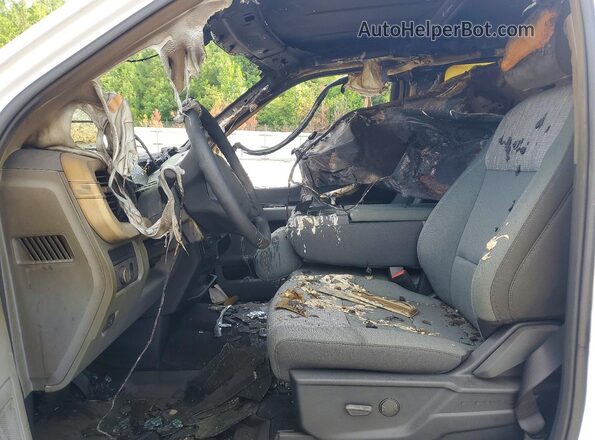 1FT7W2BN7TEE32643 2026 FORD F250 White Вид салону спереду