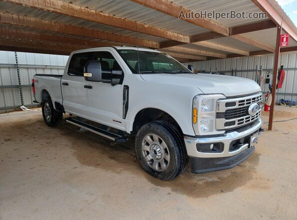 1FT7W2BNXREF08641 2024 FORD F250 White 