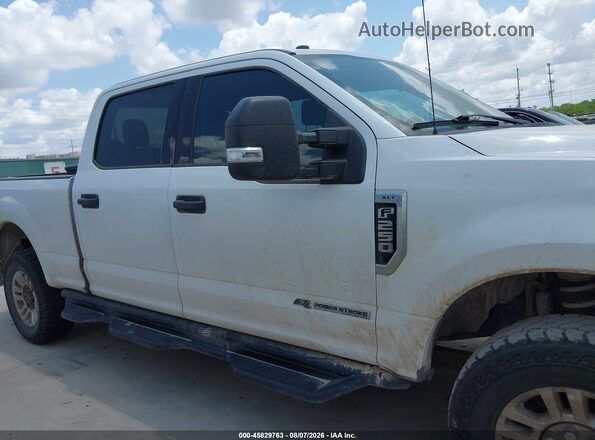 1FT7W2BT0KED63579 2019 FORD F-250 White Rear interior view