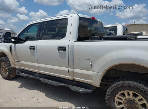 1FT7W2BT0KED63579 2019 FORD F-250 White 360 interior view
