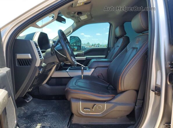 1FT7W2BT2HEB68799 2017 FORD F250 Silver Вид салону спереду