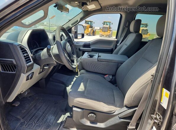 1FT7W2BT2JEB91067 2018 FORD F250 Gray წინა სალონის ხედი
