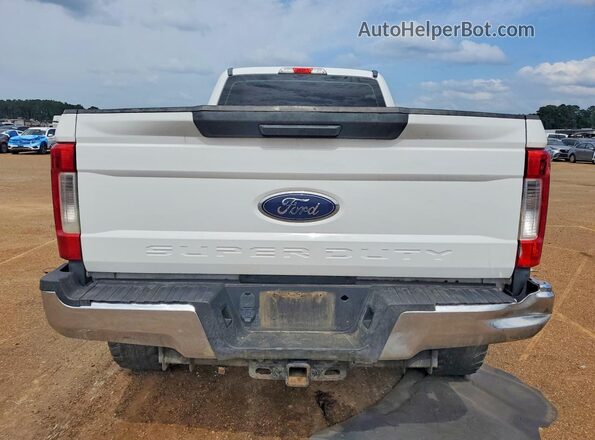 1FT7W2BT6HEE27102 2017 FORD F250 Белый Вид сзади