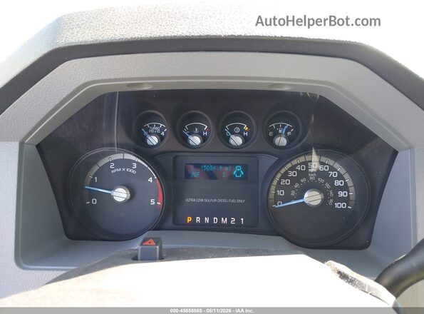 1FT7W2BT7GEC88094 2016 FORD F-250 White Widok tylnych siedzeń