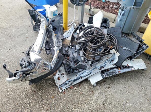 1FT7W2BT7TEC02258 2026 FORD F250 White Vista del compartimento del motor
