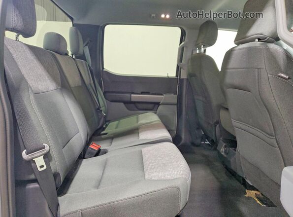 1FT7W2BT7TEC02258 2026 FORD F250 White Vista de los asientos traseros