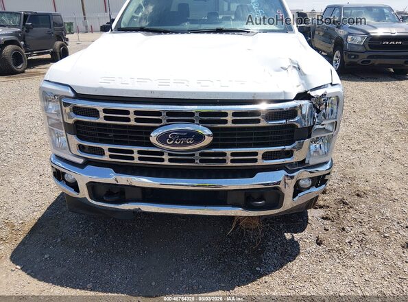1FT7W2BT7TEC80765 2026 FORD F-250 White Դիմացի տեսք