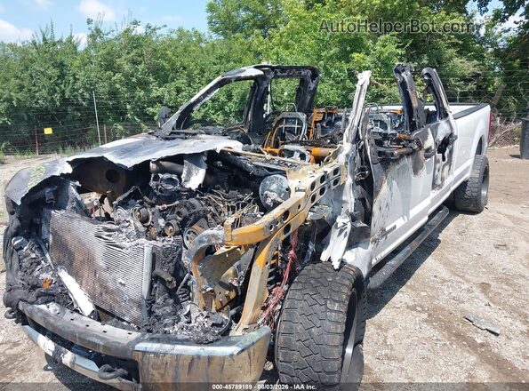 1FT7W2BT8HEE37422 2017 FORD F-250 White Widok z przodu