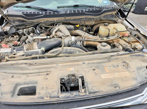 1FT7W2BT9LEE31914 2020 FORD F250 Silver Rear interior view