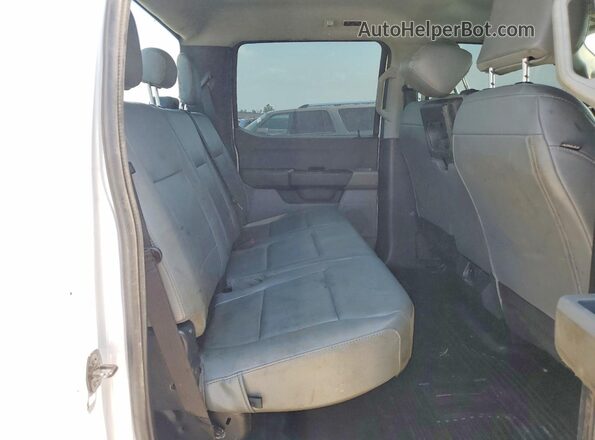1FT7W2BT9REC18955 2024 FORD F250 White Rear seats view