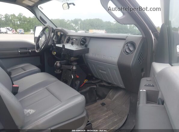 1FT7W2BTXGEA04571 2016 FORD F-250 White Front interior view