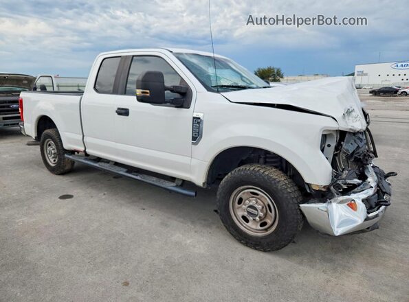 1FT7X2A60KEC46920 2019 FORD F250 White Front right