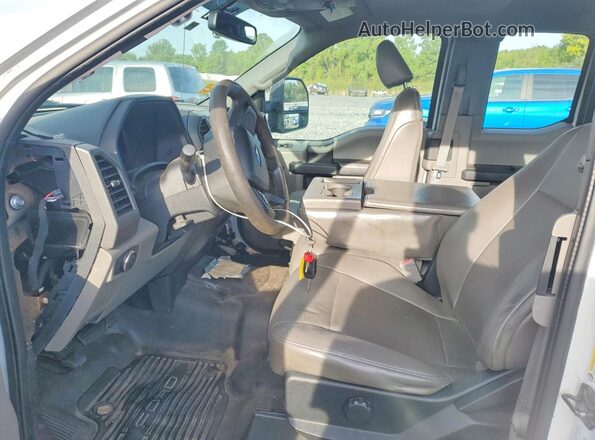 1FT7X2A67KEF83732 2019 FORD F250 Белый Вид панели приборов