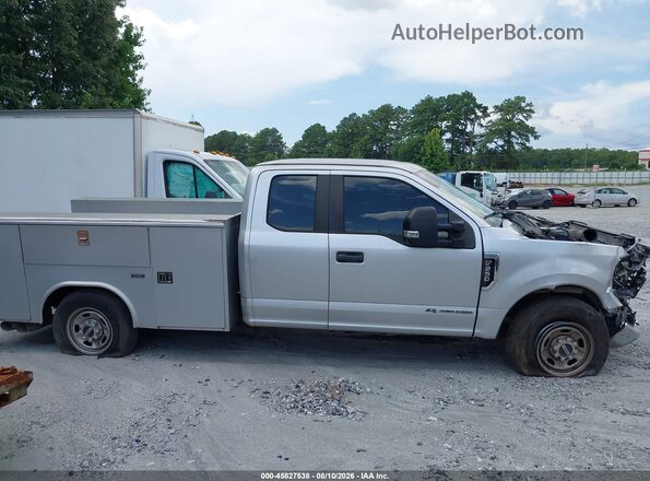 1FT7X2AT1JEB46751 2018 FORD F-250 Gray Widok wnętrza z tyłu