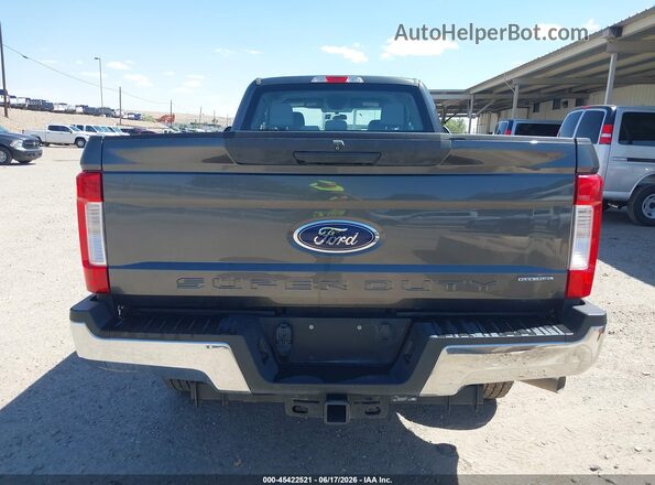 1FT7X2B60JEC69952 2018 FORD F-250 Gray 
