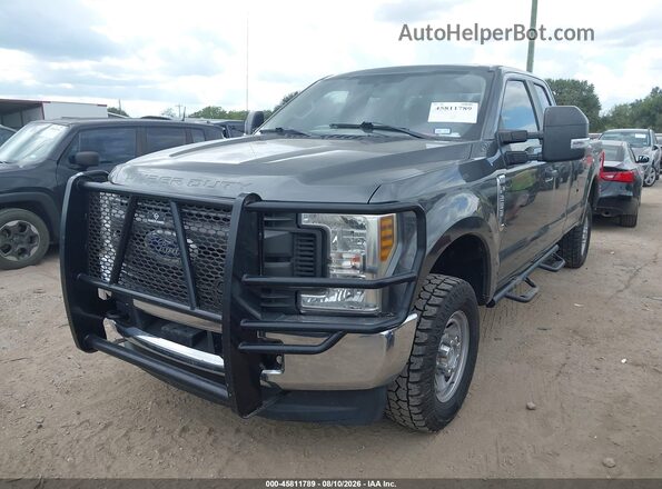 1FT7X2B61JEC81785 2018 FORD F-250 Gray Front left